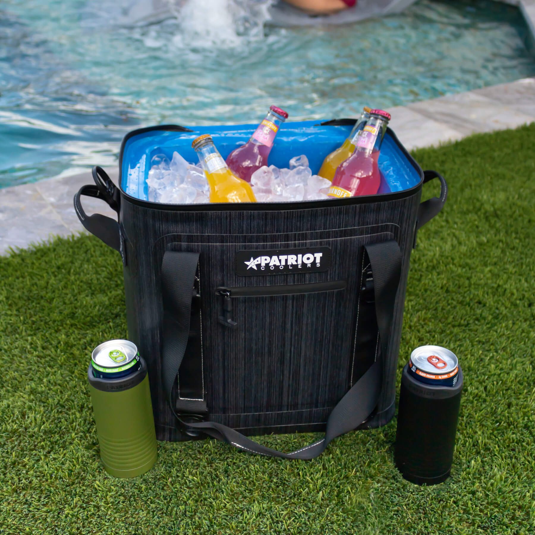 34 CAN SOFTPACK COOLER - Image 13