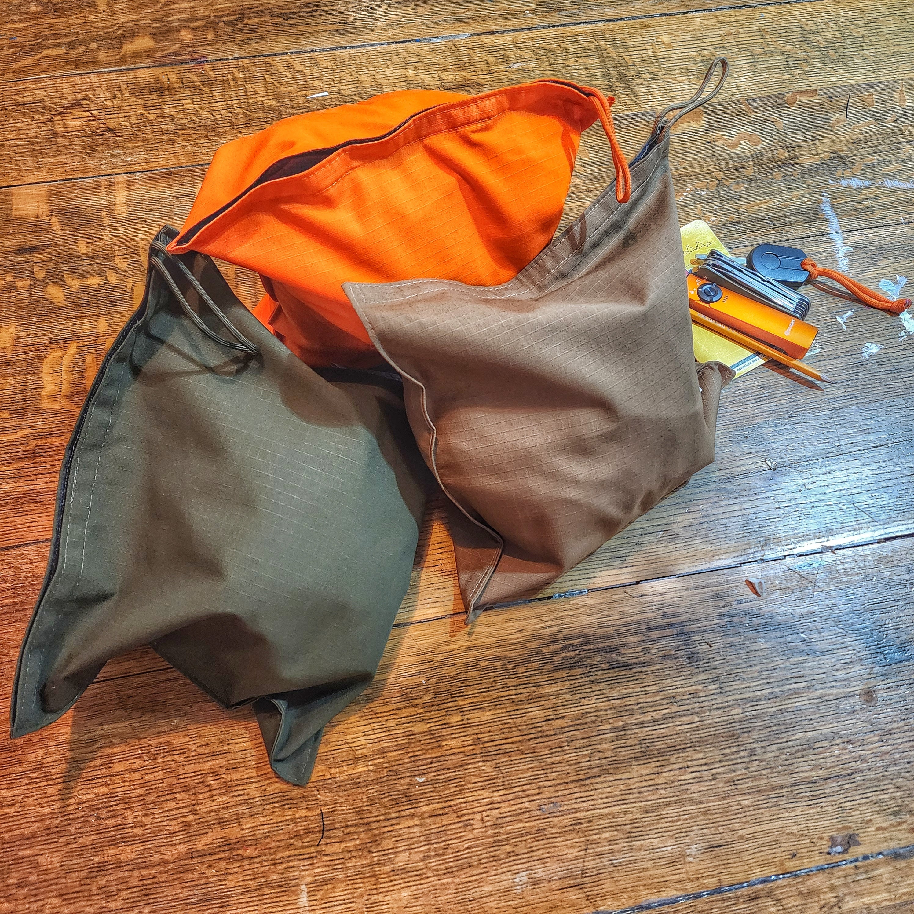 EDC Hank - Pocket Dump Storage Compartment Handkerchief. - Image 28