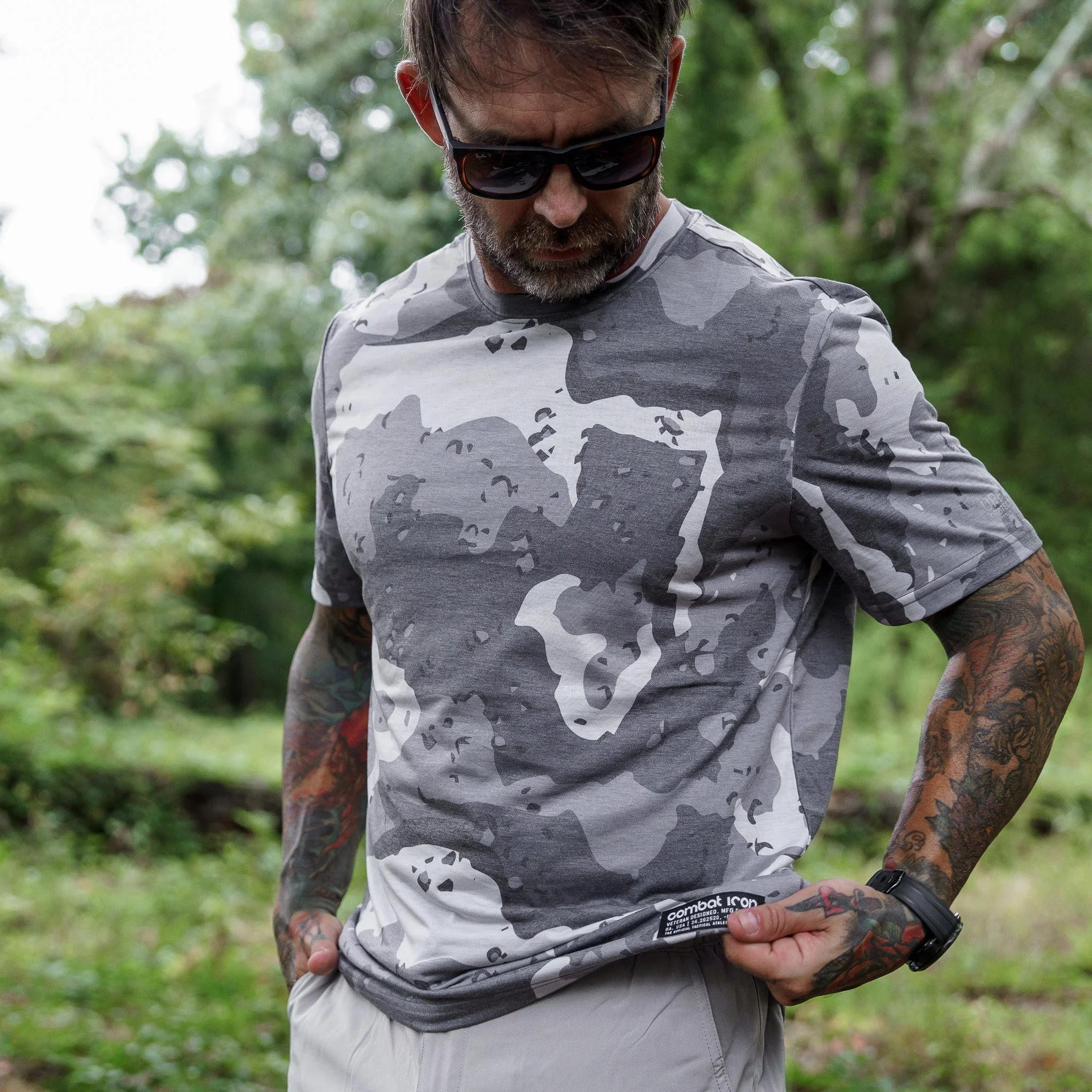 Men's Outdoor UPF40 Performance T-Shirt - Image 24
