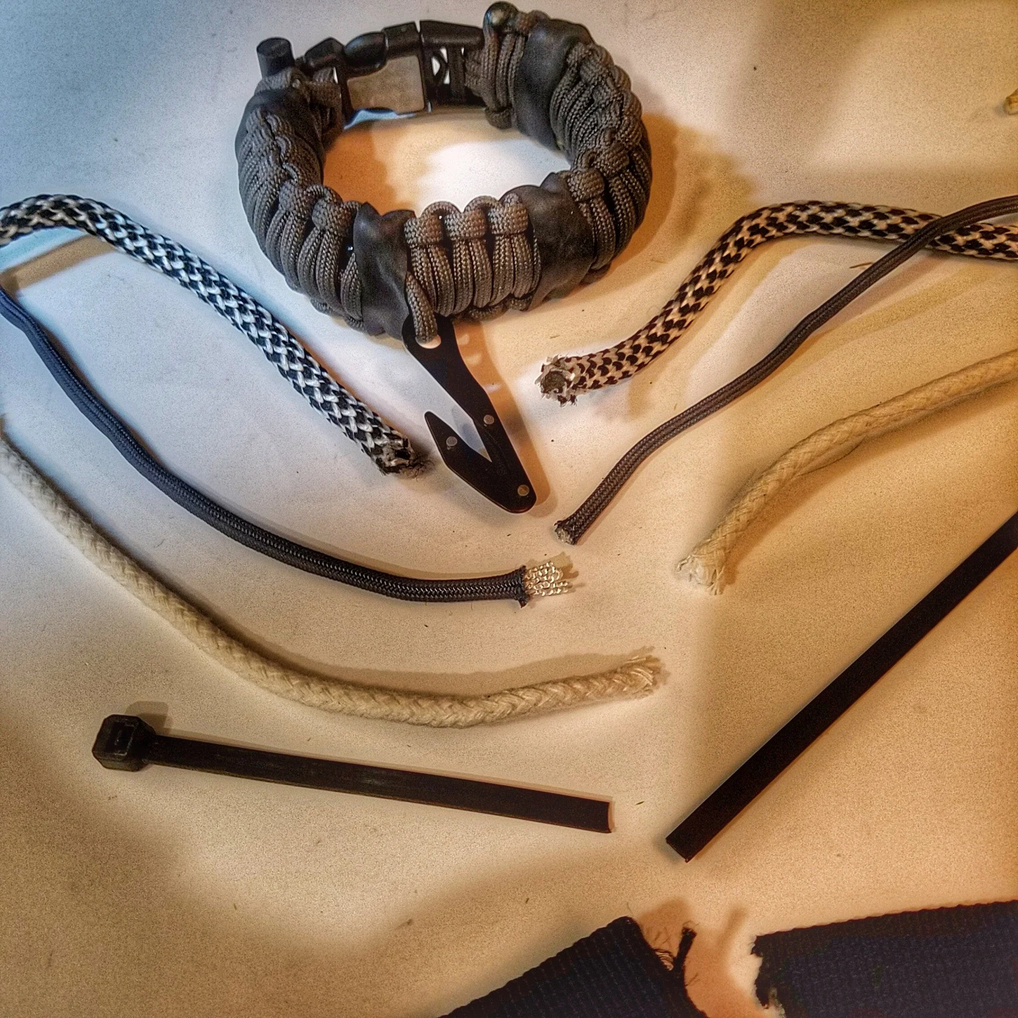SERE Sidekick- Tactical Survival Paracord Bracelet to Evade, Resist & Escape. - Image 30