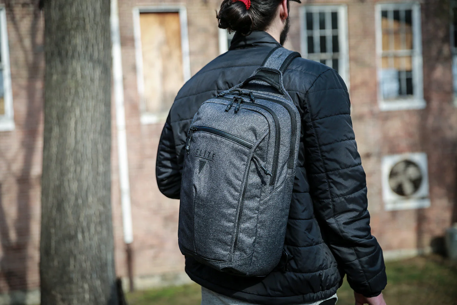 Smokescreen CCW Sling Pack - Image 8