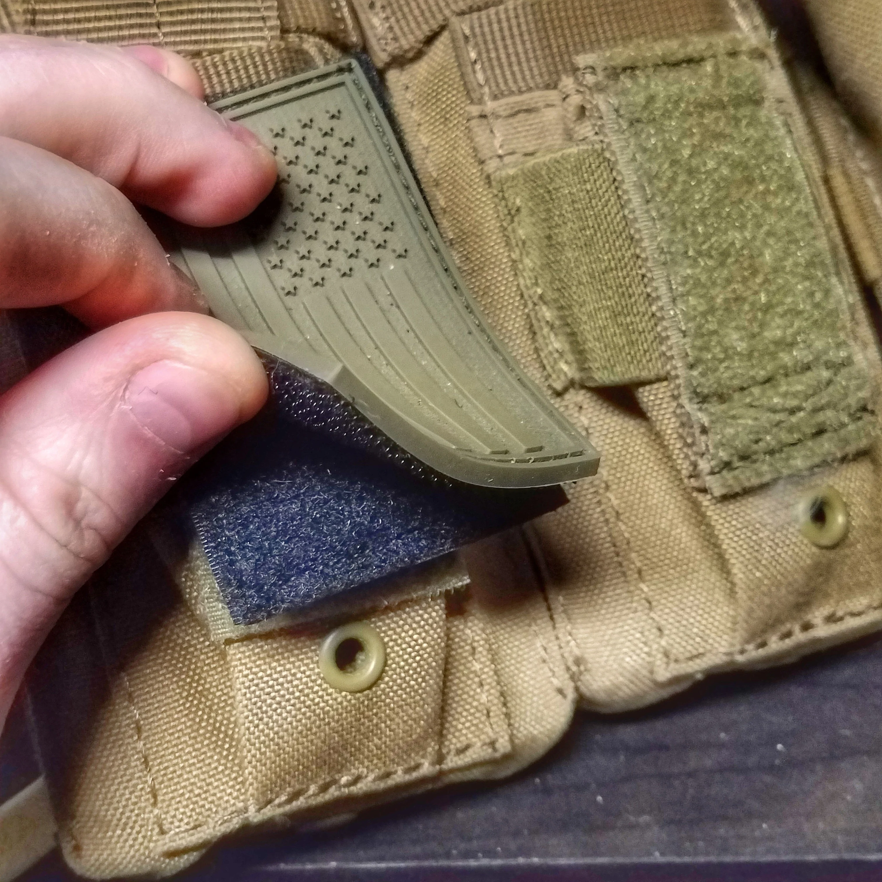 Subdued Storage Pocket Patch: A coverable two layer Velcro patch with hook and loop sides. - Image 9