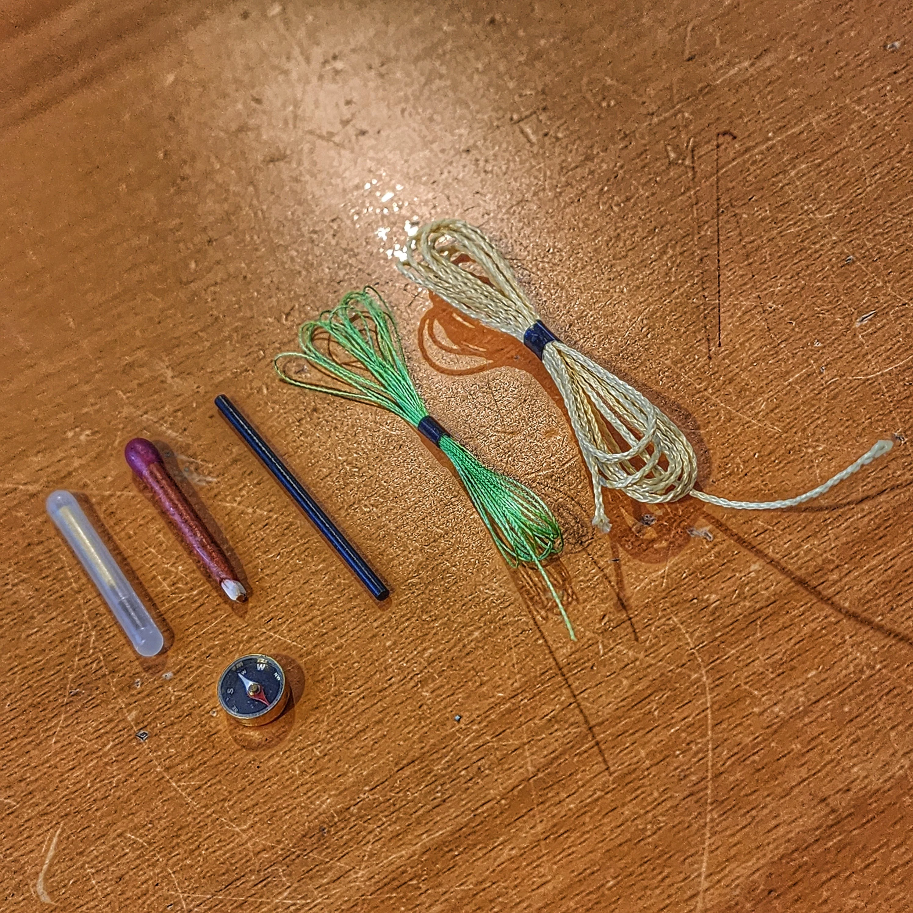 Superesse Survival Patch: Compartmentalized Micro EDC and Survival Kit - Image 11