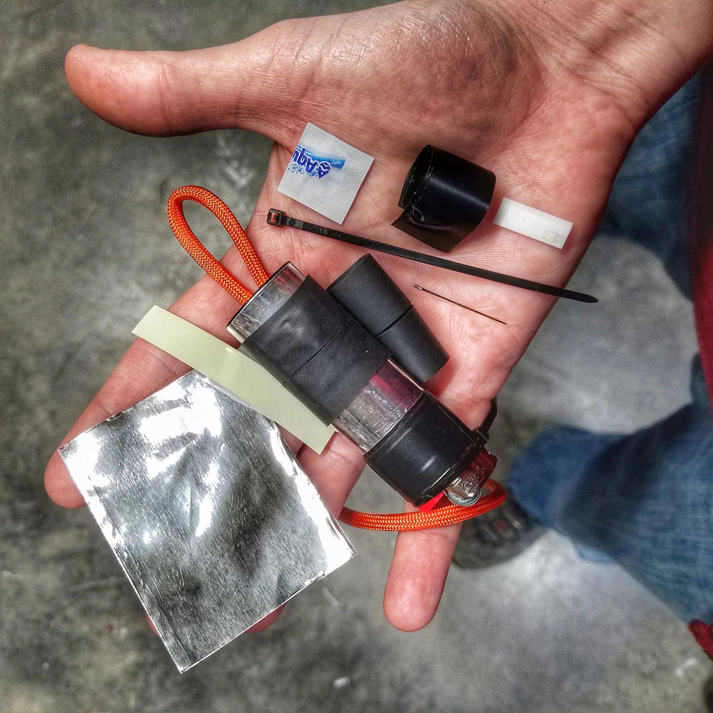 Survival Kit Lighter - Fire Starter outfitted with supplies. - Image 25