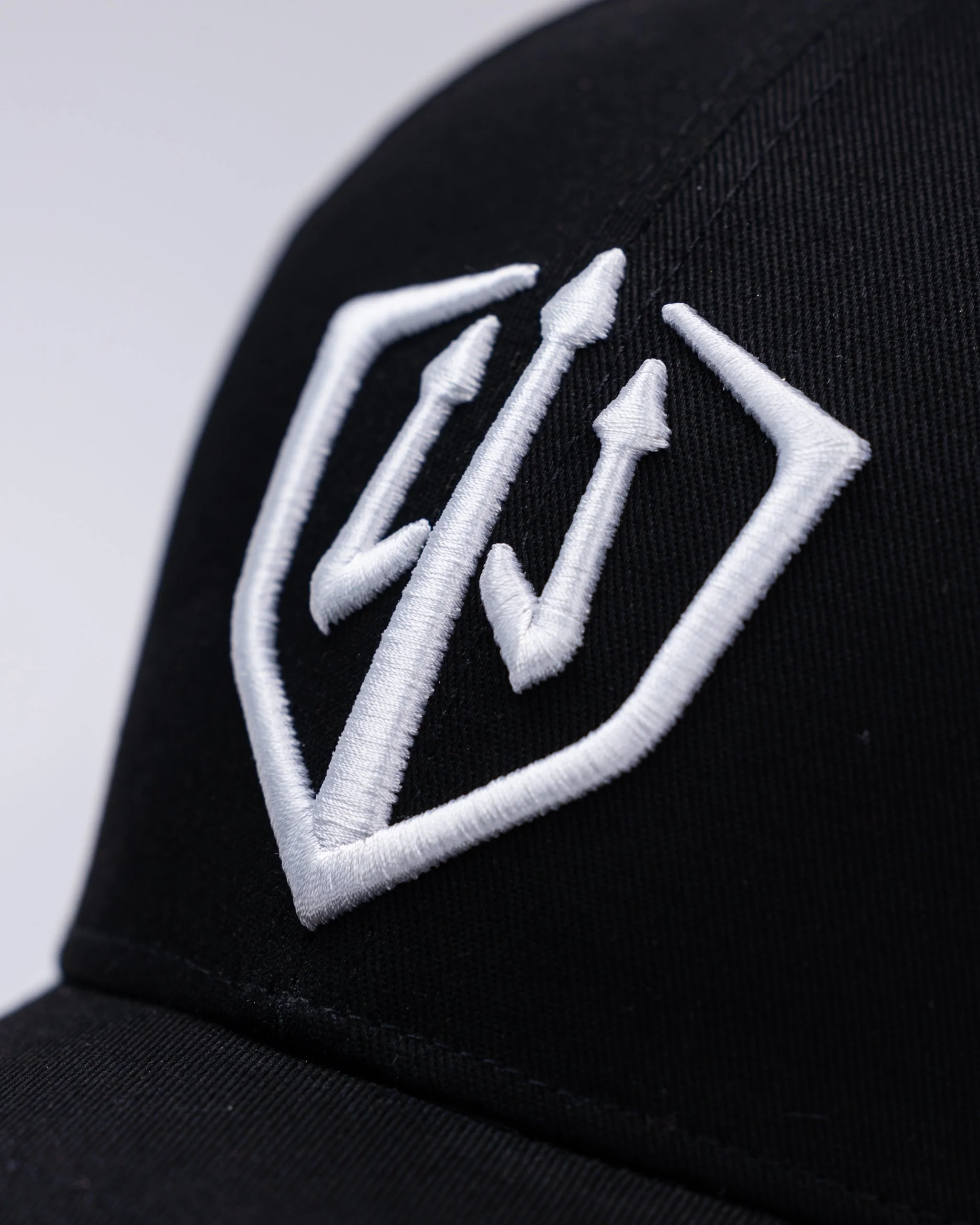 White Trident Trucker - Image 3